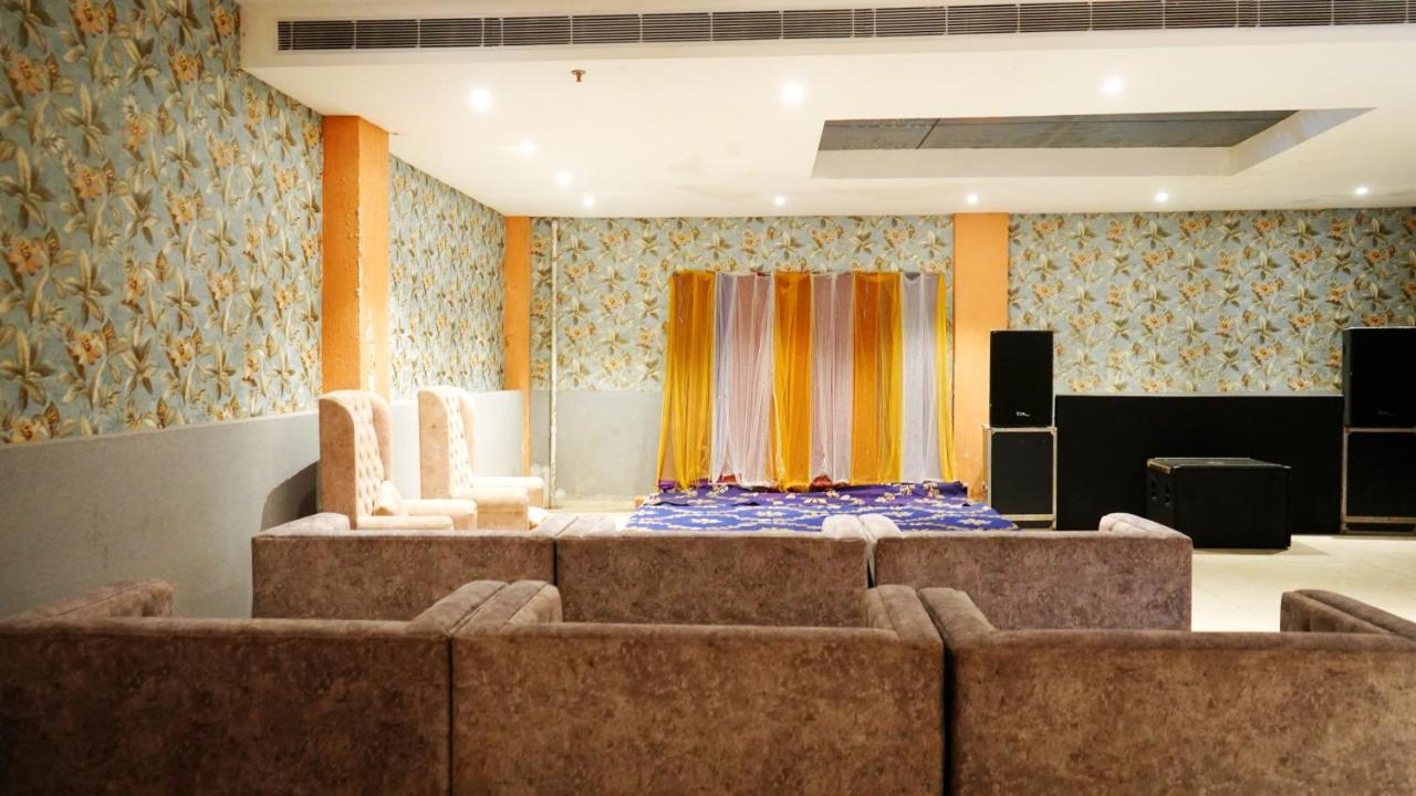 Aa Hotels & Resorts Zirakpur Extérieur photo